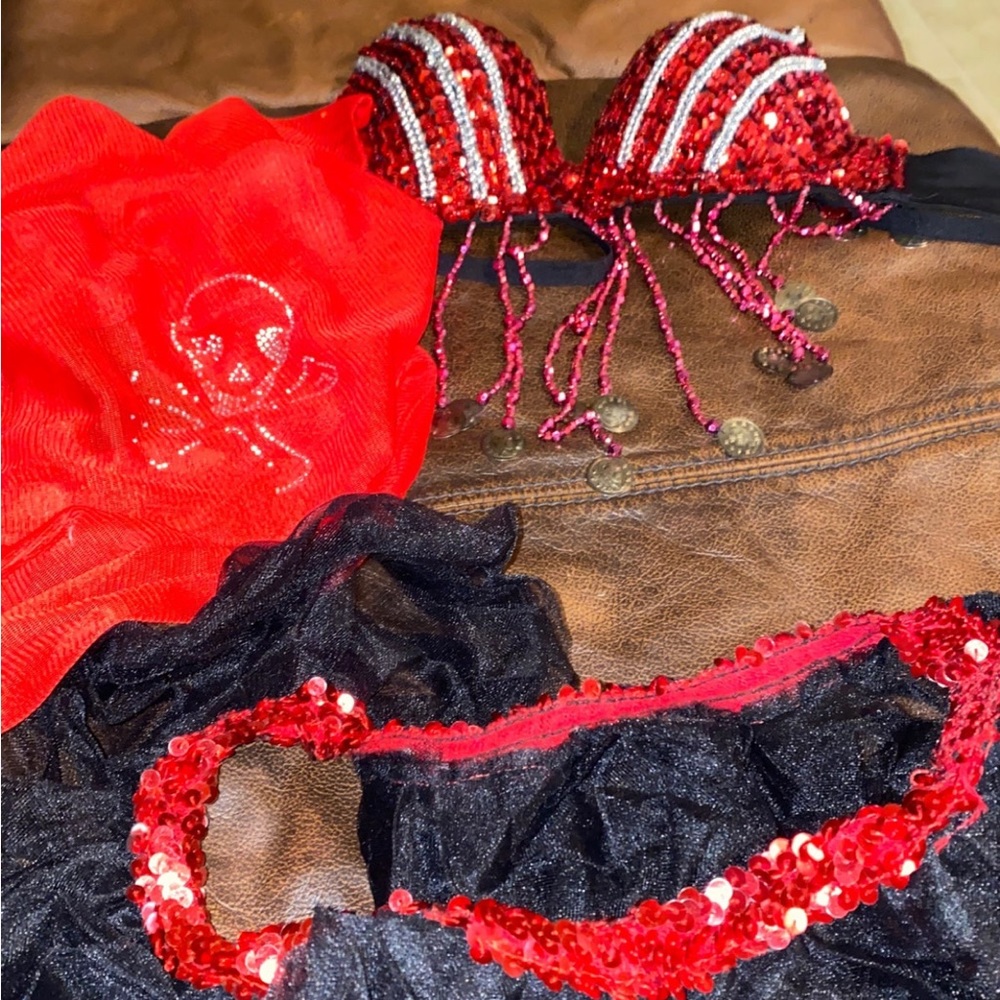 Pirate costume woman